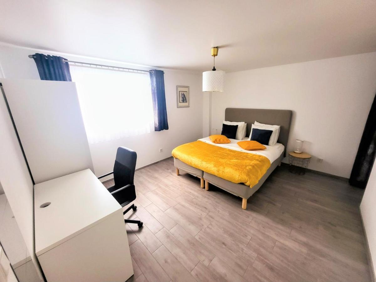 Calm And Modern Apartment Eischen Екстериор снимка